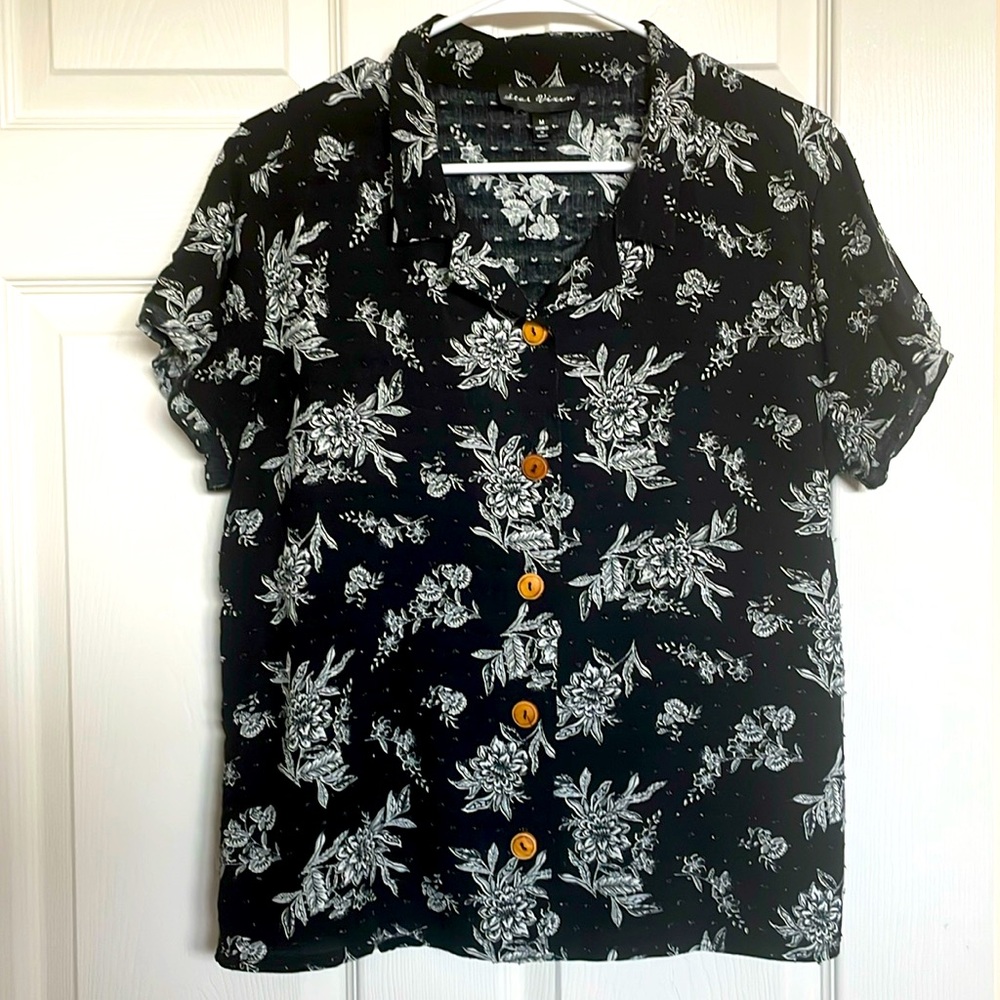 Black & White Buttondown